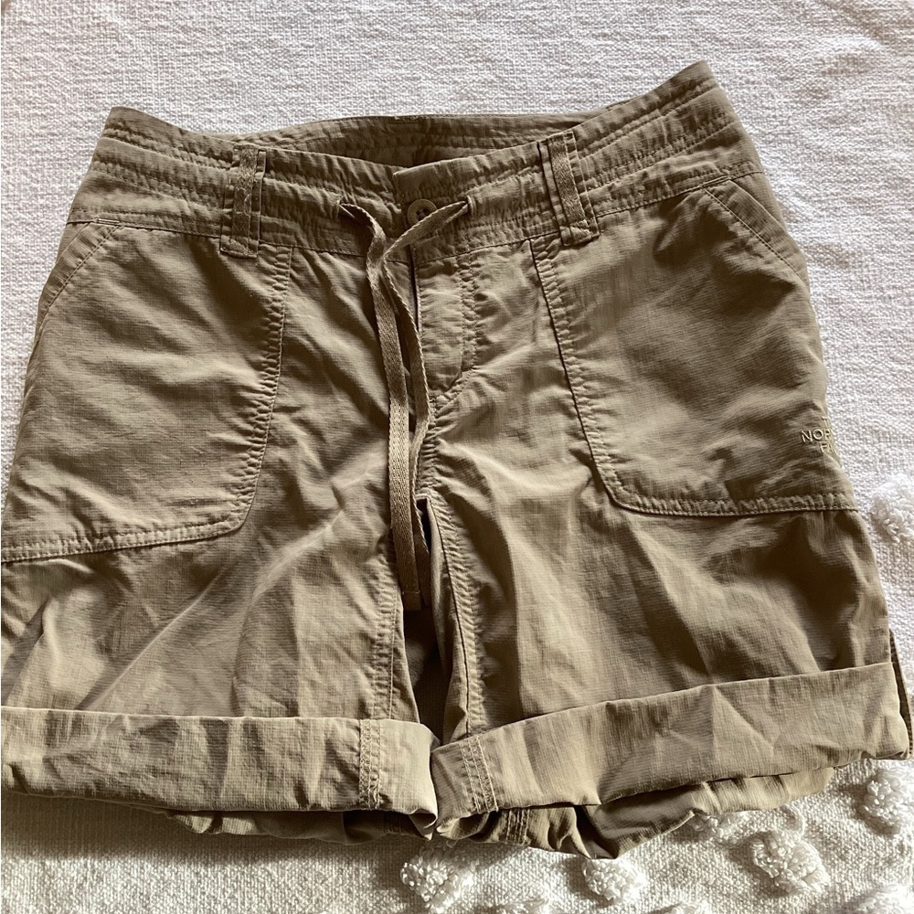 The North Face Womens Hiking Shorts Roll Up Pockets Nylon Beige 2 Long